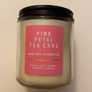 NEW bath and body works pink petal tea cake single wick candle